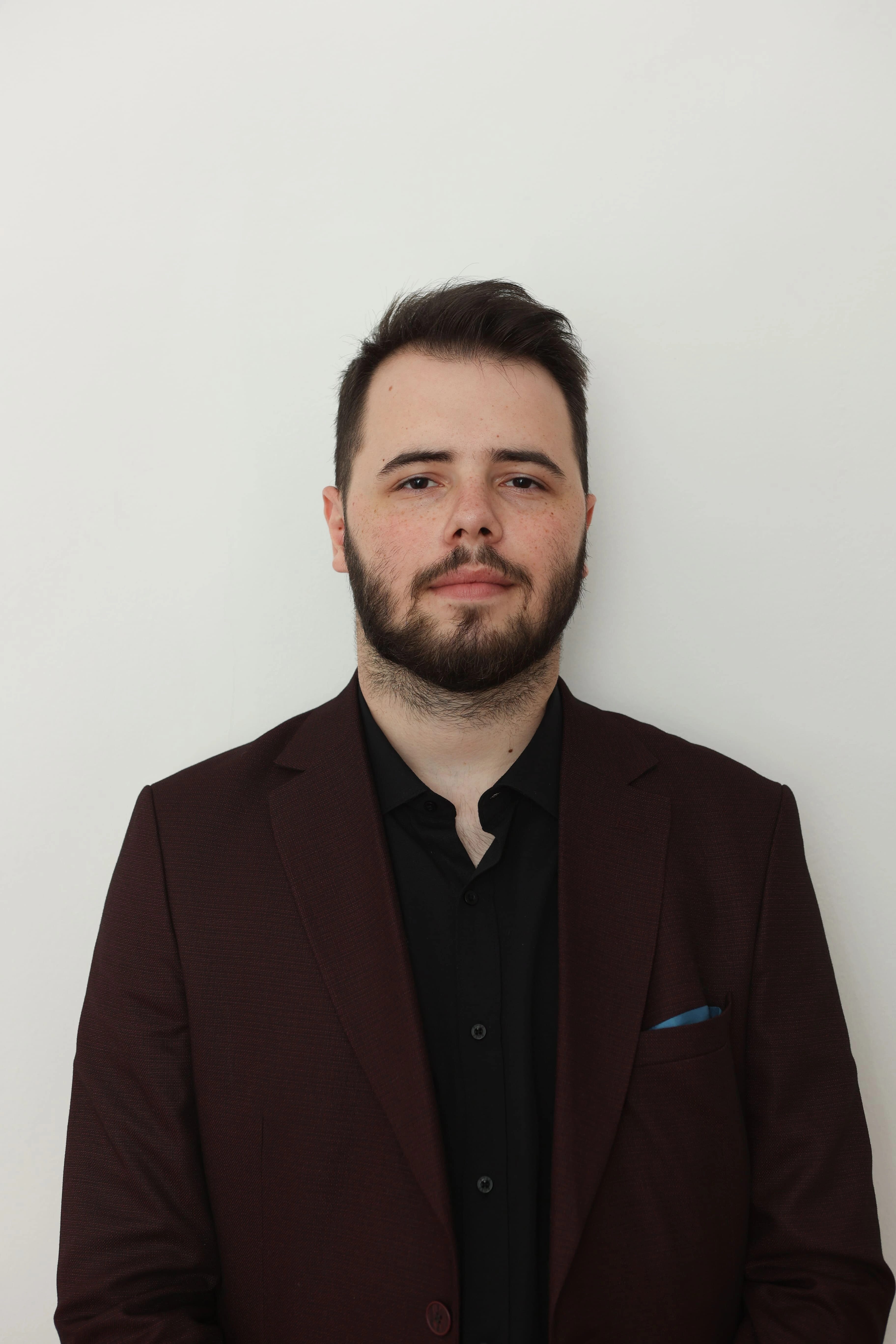 Иван Љушев - Експерт по неинвазивна естетика